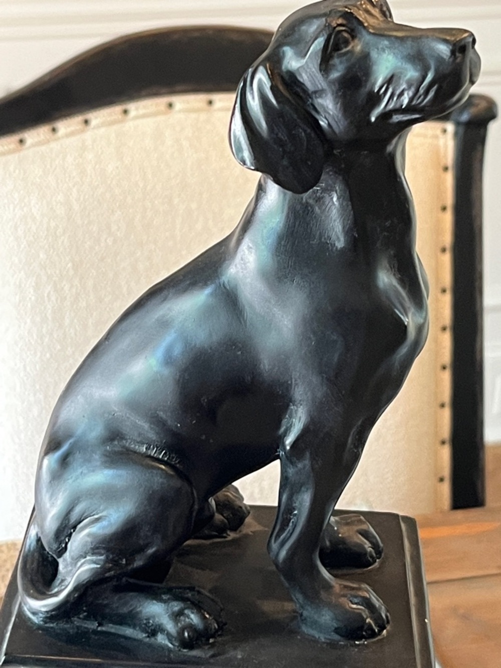 Labrador Figure Mounted Sitting Black Dog Heartfelt 🎁
